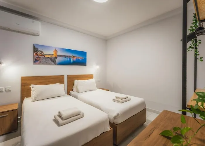 New - Only Unit 5 Modern 2-bedroom With Common Heated Jacuzzi By Sf Homes Appartement *