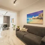 New - Only Unit 5 Modern 2-bedroom With Common Heated Jacuzzi By Sf Homes