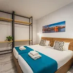 New - Only Unit 5 Modern 2-bedroom With Common Heated Jacuzzi By Sf Homes 아파트