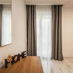 New - Only Unit 5 Modern 2-bedroom With Common Heated Jacuzzi By Sf Homes *
