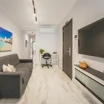 New - Only Unit 5 Modern 2-bedroom With Common Heated Jacuzzi By Sf Homes