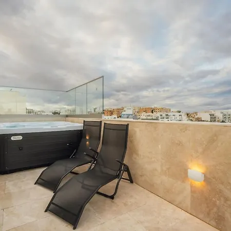 New - Only Unit 5 Modern 2-bedroom With Common Heated Jacuzzi By Sf Homes Apartman *