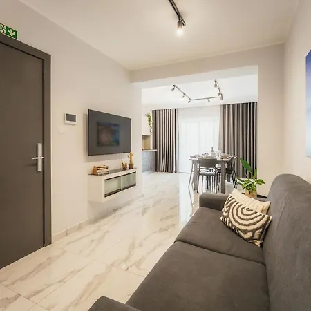 New - Only Unit 5 Modern 2-bedroom With Common Heated Jacuzzi By Sf Homes Apartamento *