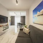 New - Only Unit 5 Modern 2-bedroom With Common Heated Jacuzzi By Sf Homes Appartamento *
