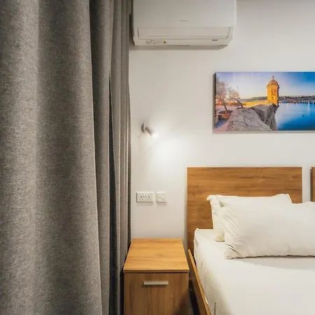 Lägenhet New - Only Unit 5 Modern 2-bedroom With Common Heated Jacuzzi By Sf Homes