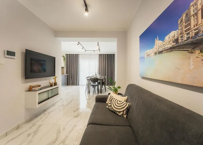 New - Only Unit 5 Modern 2-bedroom With Common Heated Jacuzzi By Sf Homes Apartament *